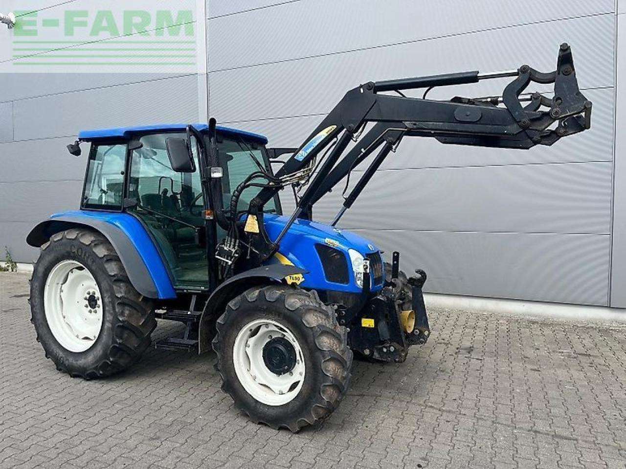 New Holland tl 90 a A - טרקטור חקלאי: תמונה 1 New Holland tl 90 a A - טרקטור חקלאי: תמונה 1