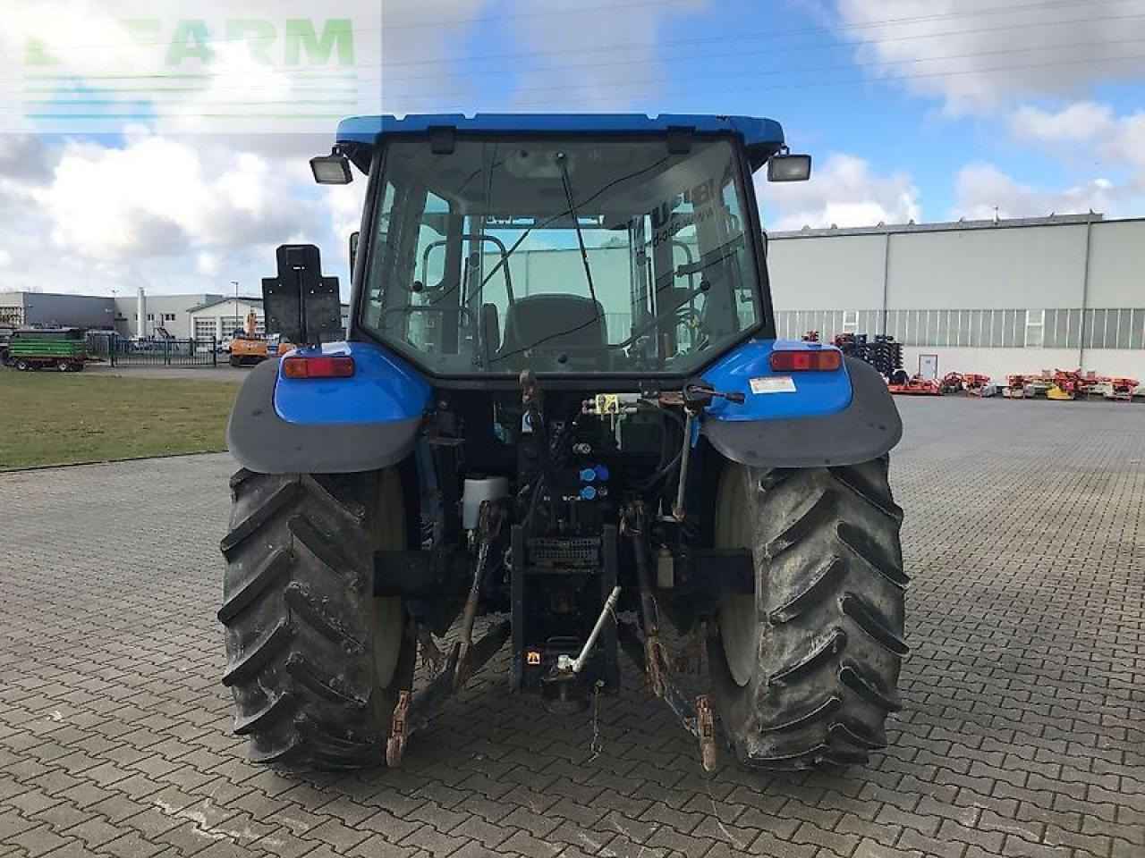 New Holland tl 90 a dt A - טרקטור חקלאי: תמונה 3 New Holland tl 90 a dt A - טרקטור חקלאי: תמונה 3