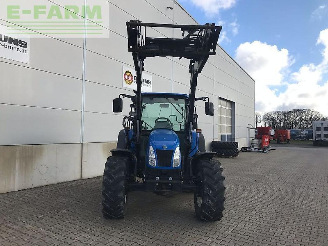 טרקטור חקלאי New Holland tl 90 a dt A: תמונה 6
