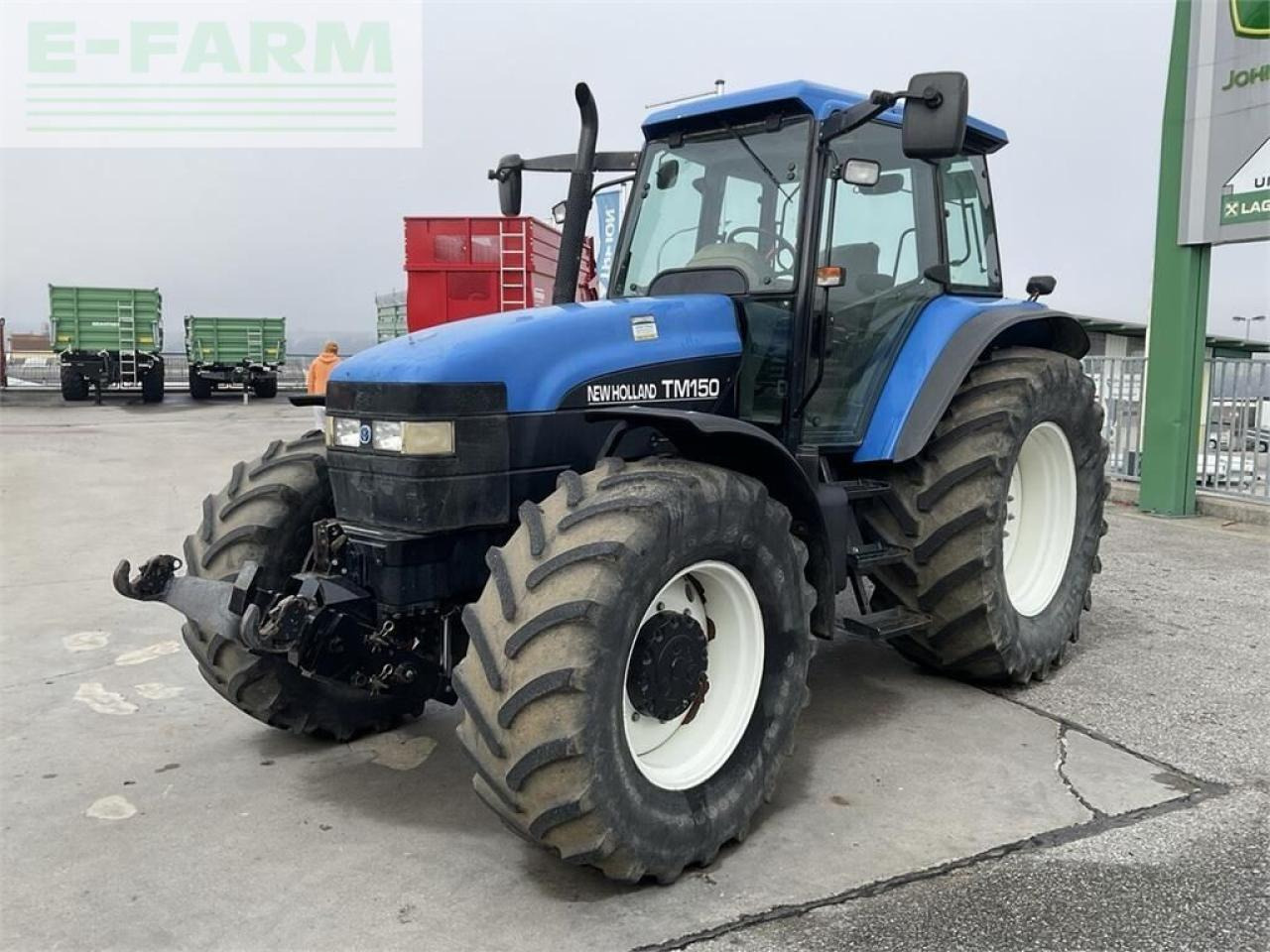 New Holland tm 150 - טרקטור חקלאי: תמונה 1 New Holland tm 150 - טרקטור חקלאי: תמונה 1