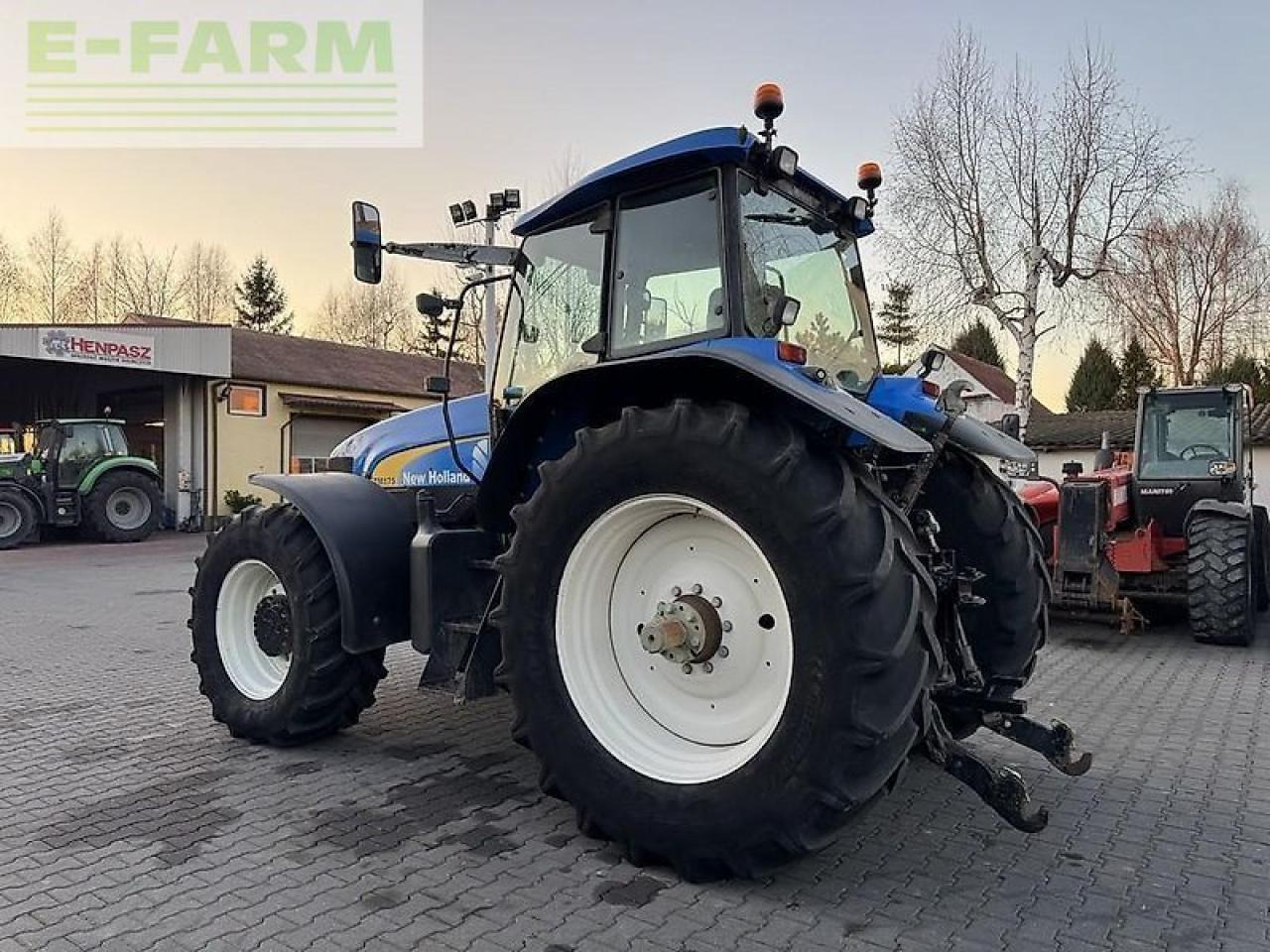 טרקטור חקלאי New Holland tm175 powercommand: תמונה 8