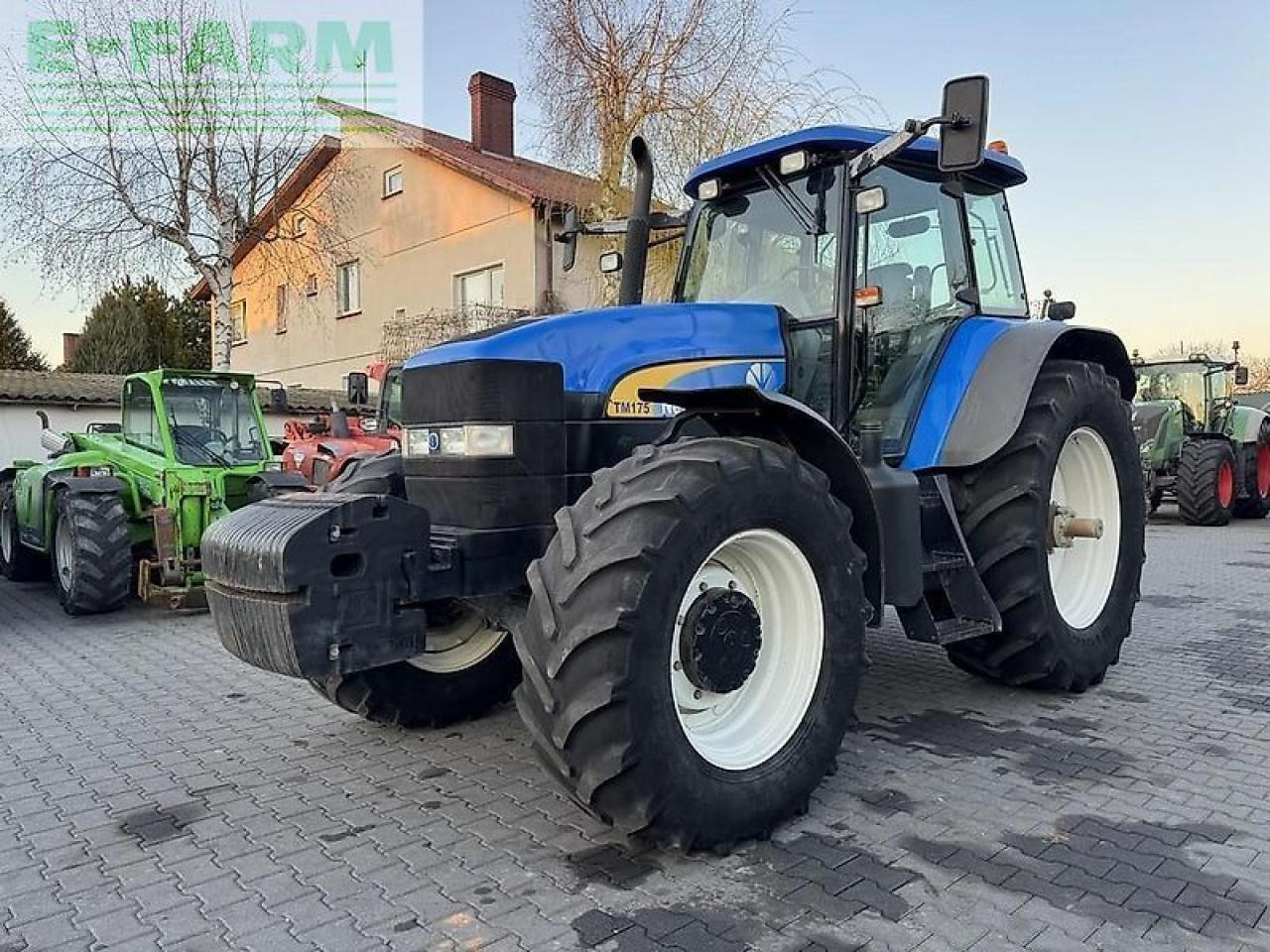 New Holland tm175 powercommand - טרקטור חקלאי: תמונה 1 New Holland tm175 powercommand - טרקטור חקלאי: תמונה 1