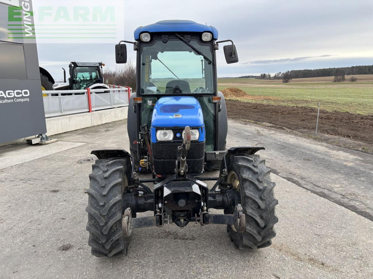 New Holland tm85fa - טרקטור חקלאי: תמונה 2 New Holland tm85fa - טרקטור חקלאי: תמונה 2