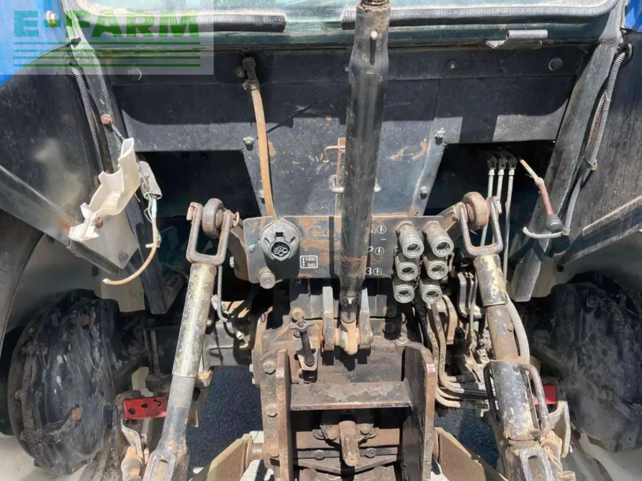 New Holland tracteur agricole td85d new holland D - טרקטור חקלאי: תמונה 3 New Holland tracteur agricole td85d new holland D - טרקטור חקלאי: תמונה 3