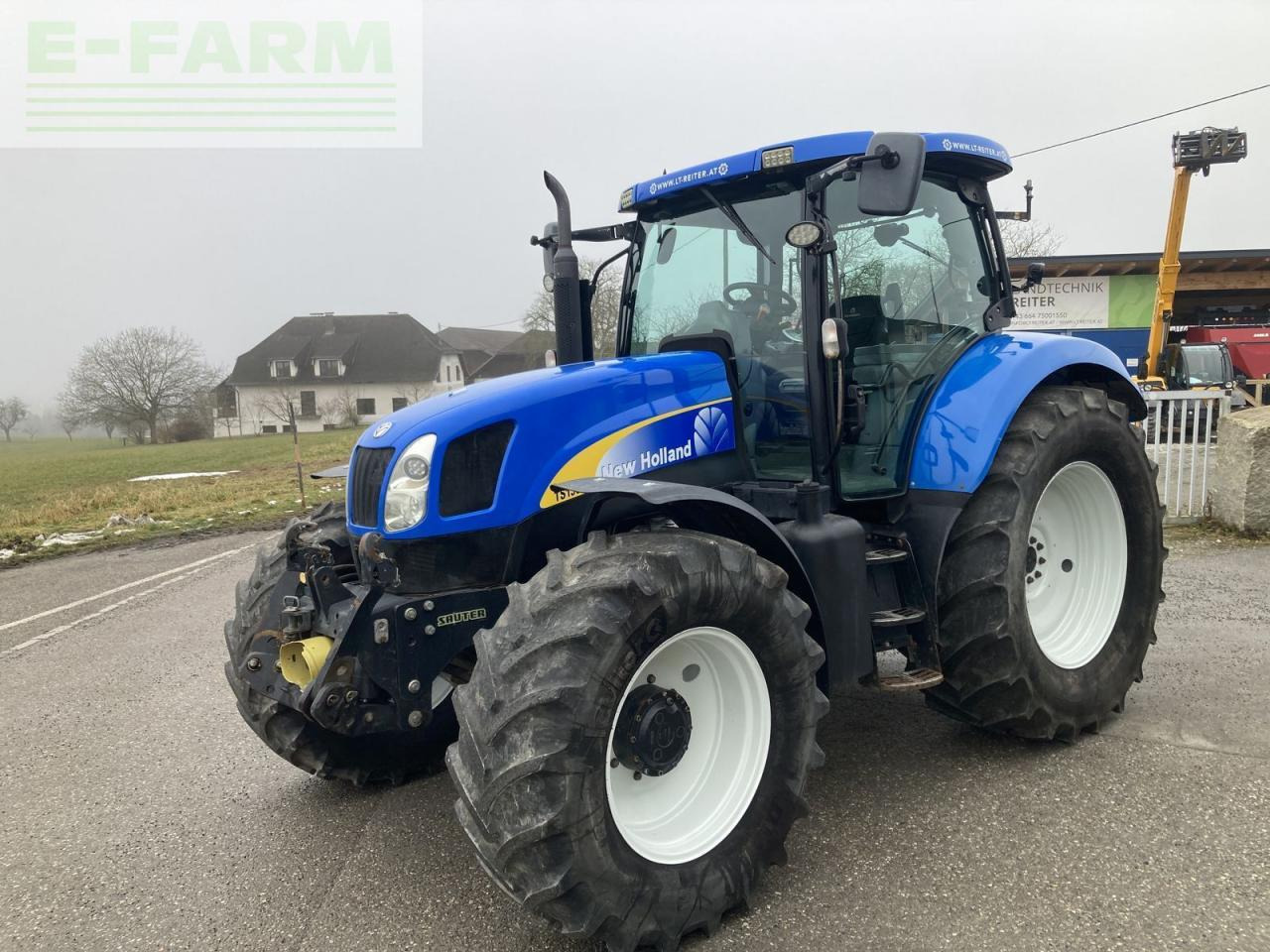 New Holland ts135a - טרקטור חקלאי: תמונה 1 New Holland ts135a - טרקטור חקלאי: תמונה 1
