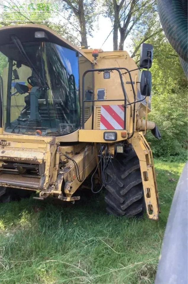 New Holland tx66 sl - מקצרת קומבינה: תמונה 1 New Holland tx66 sl - מקצרת קומבינה: תמונה 1