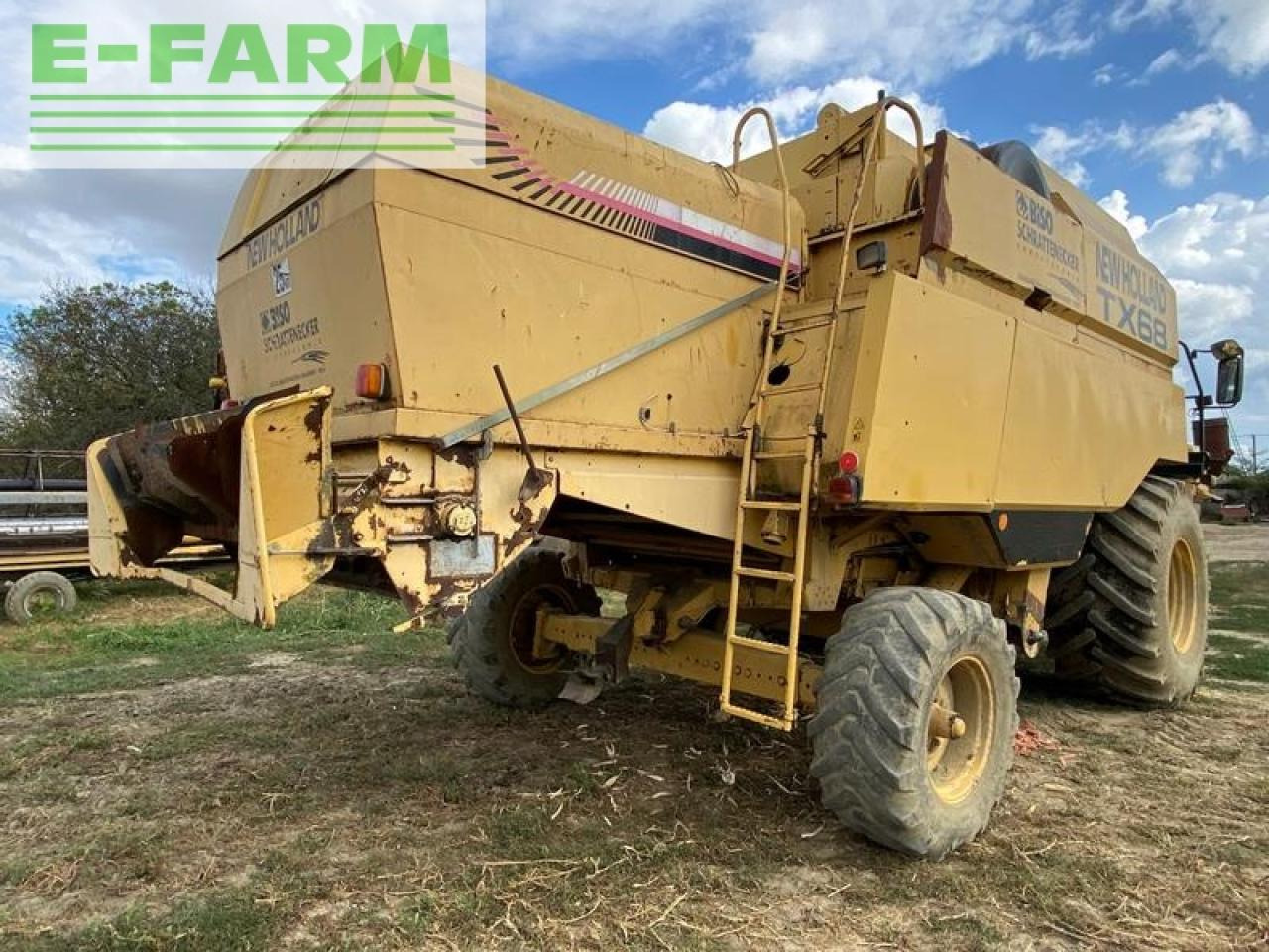 New Holland tx68 plus - מקצרת קומבינה: תמונה 4 New Holland tx68 plus - מקצרת קומבינה: תמונה 4