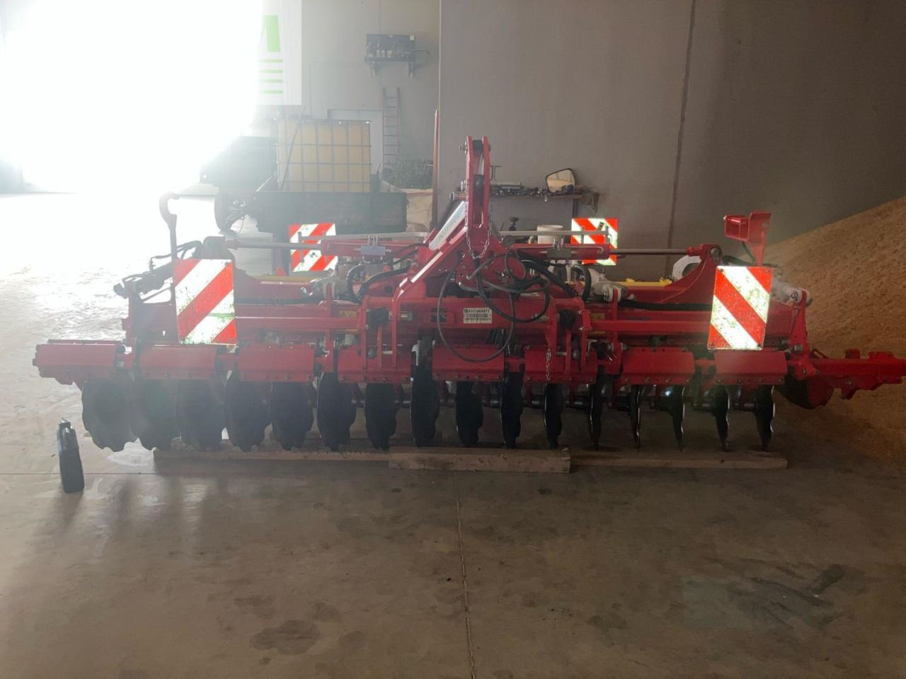 Pöttinger Terradisc 4001K - משדדת דיסק: תמונה 2 Pöttinger Terradisc 4001K - משדדת דיסק: תמונה 2