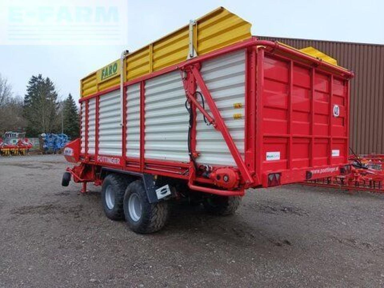 Pöttinger ladewagen faro 4000 l - מסיר פסולת/ קרון נגרר חקלאי: תמונה 3 Pöttinger ladewagen faro 4000 l - מסיר פסולת/ קרון נגרר חקלאי: תמונה 3