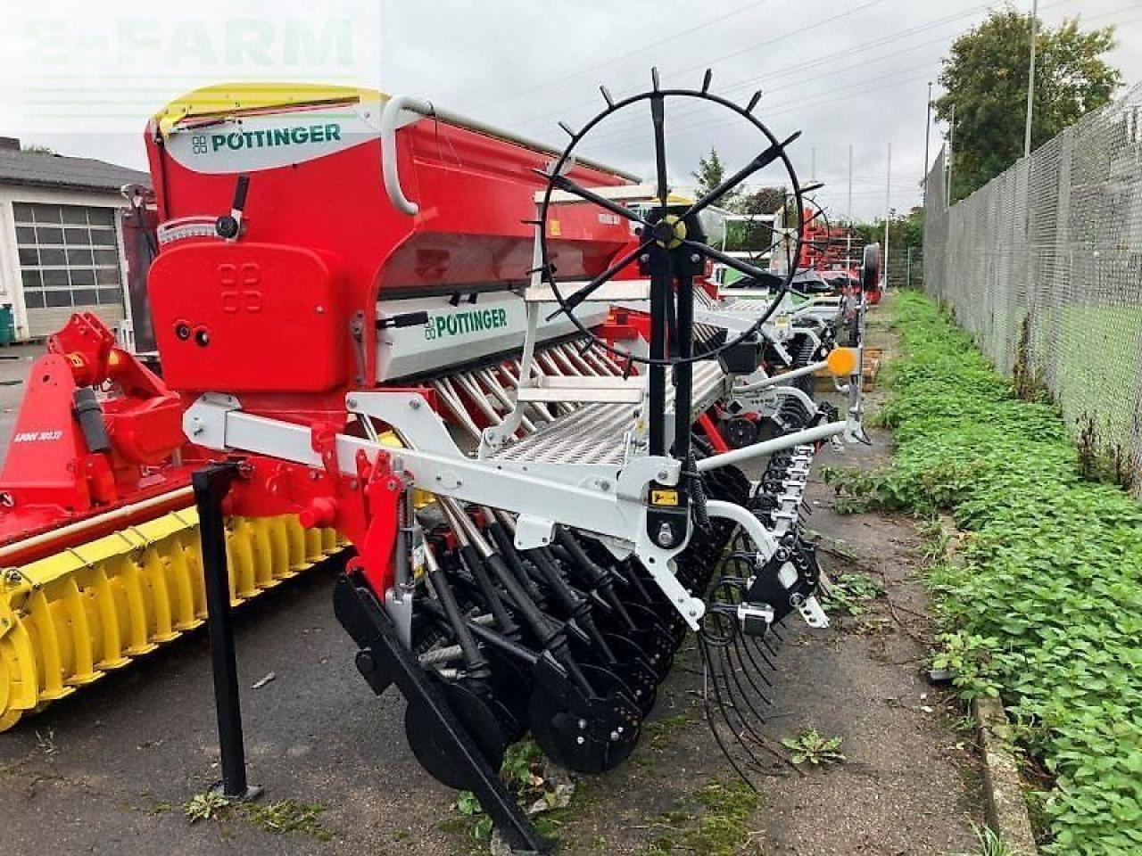 Pöttinger vitasem 302 aufbau - מקדחת זרעים: תמונה 1 Pöttinger vitasem 302 aufbau - מקדחת זרעים: תמונה 1