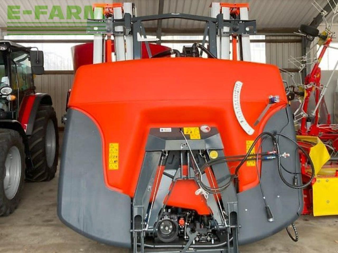 Rau kubota xms 213 - מרסס נגרר: תמונה 1 Rau kubota xms 213 - מרסס נגרר: תמונה 1
