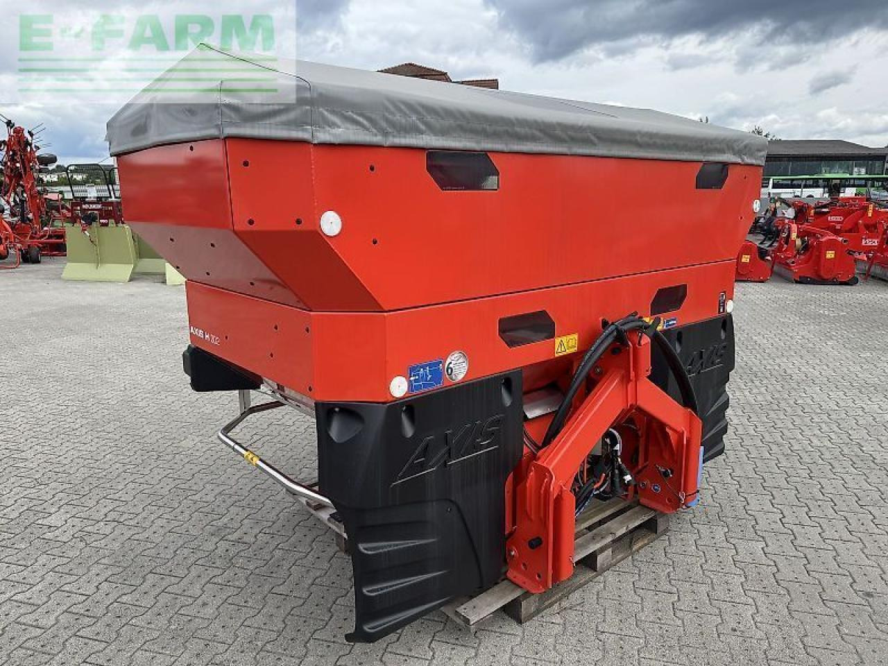 Rauch axis h 30.2 emc+w isobus - מפזרת דשן: תמונה 3 Rauch axis h 30.2 emc+w isobus - מפזרת דשן: תמונה 3