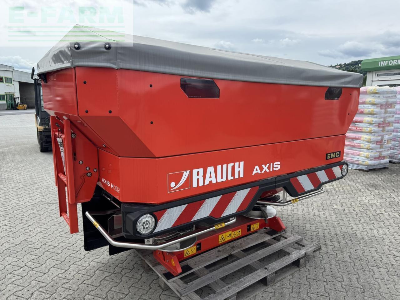 Rauch axis h 30.2 emc+w isobus - מפזרת דשן: תמונה 2 Rauch axis h 30.2 emc+w isobus - מפזרת דשן: תמונה 2