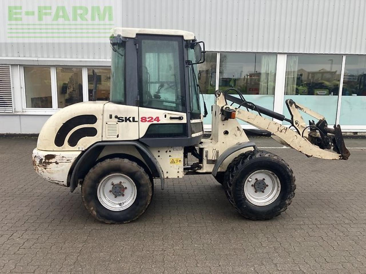 Schaeff skl 824 - מיני מחפר: תמונה 5 Schaeff skl 824 - מיני מחפר: תמונה 5