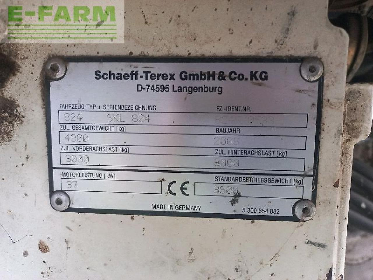 Schaeff skl 824 - מיני מחפר: תמונה 3 Schaeff skl 824 - מיני מחפר: תמונה 3