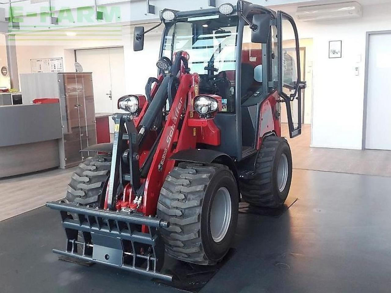 Schäffer 23e mit kabine - מיני מחפר: תמונה 1 Schäffer 23e mit kabine - מיני מחפר: תמונה 1