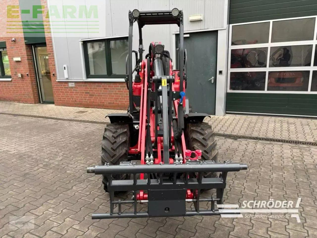 Schäffer 3650 - מעמיס גלגלים: תמונה 3 Schäffer 3650 - מעמיס גלגלים: תמונה 3