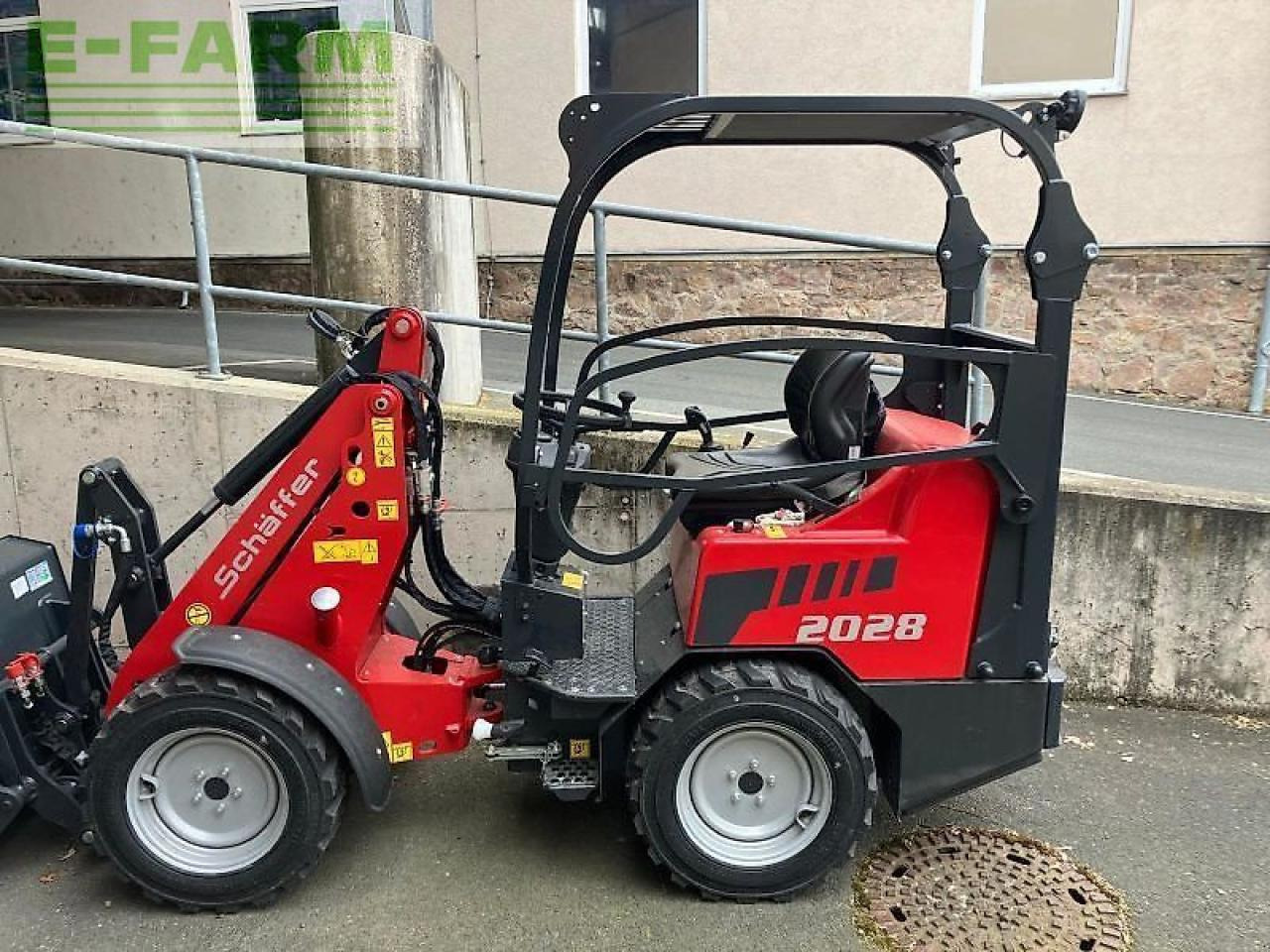 Schäffer hoflader schäffer 2028-2 - מיני מחפר: תמונה 1 Schäffer hoflader schäffer 2028-2 - מיני מחפר: תמונה 1