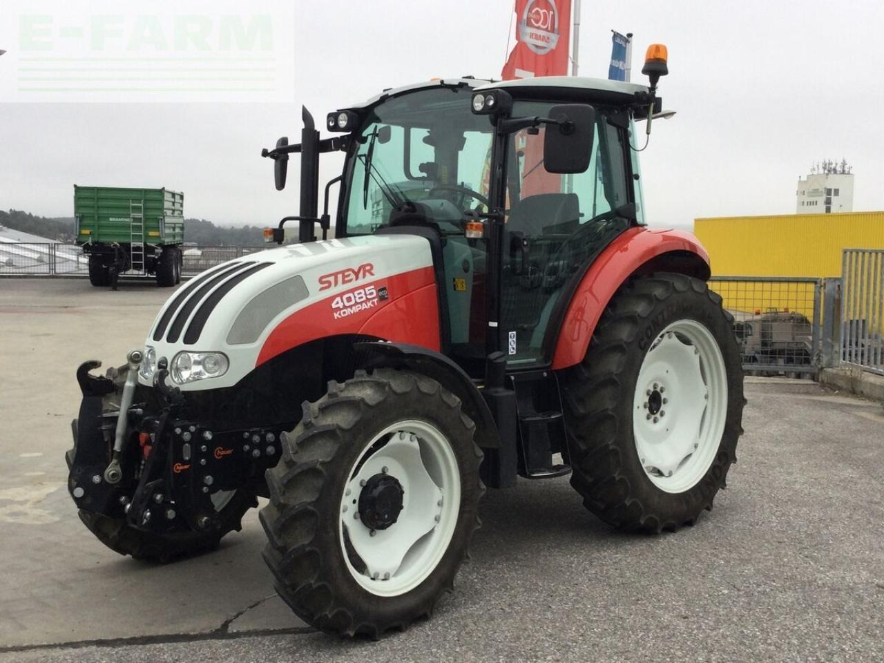 Steyr 4085 kompakt - טרקטור חקלאי: תמונה 1 Steyr 4085 kompakt - טרקטור חקלאי: תמונה 1