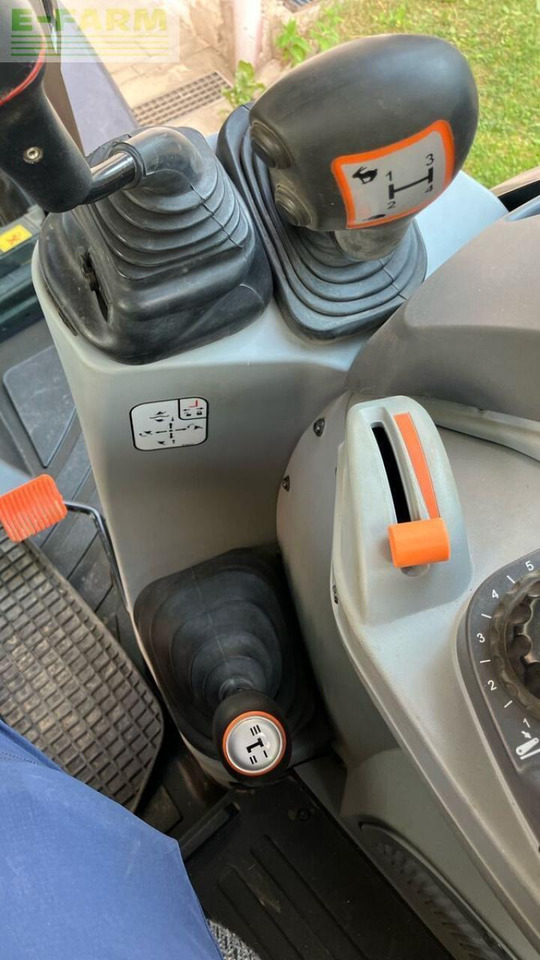 טרקטור חקלאי Steyr 4085 kompakt: תמונה 26 טרקטור חקלאי Steyr 4085 kompakt: תמונה 26