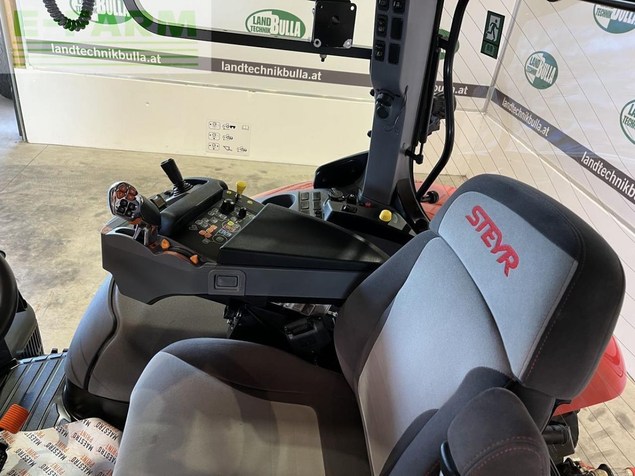 טרקטור חקלאי Steyr 6185 cvt hi-escr komfort: תמונה 8