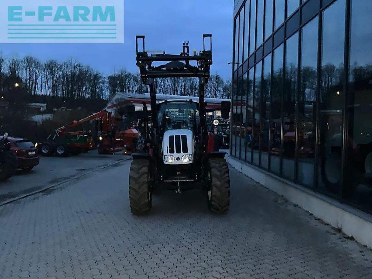 Steyr kompakt 4080 hilo stage v - טרקטור חקלאי: תמונה 4 Steyr kompakt 4080 hilo stage v - טרקטור חקלאי: תמונה 4