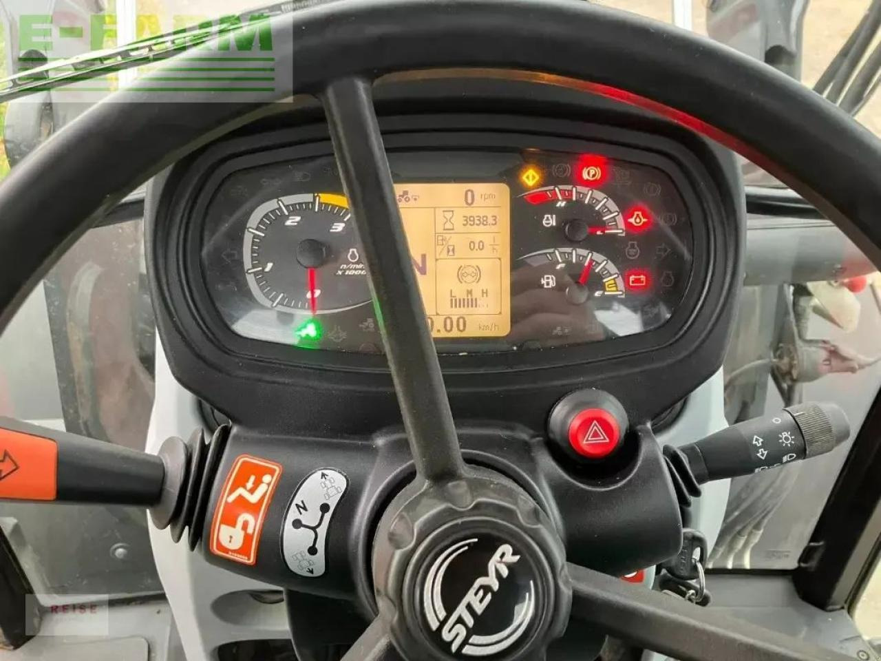 Steyr kompakt 4095 hilo - טרקטור חקלאי: תמונה 4 Steyr kompakt 4095 hilo - טרקטור חקלאי: תמונה 4