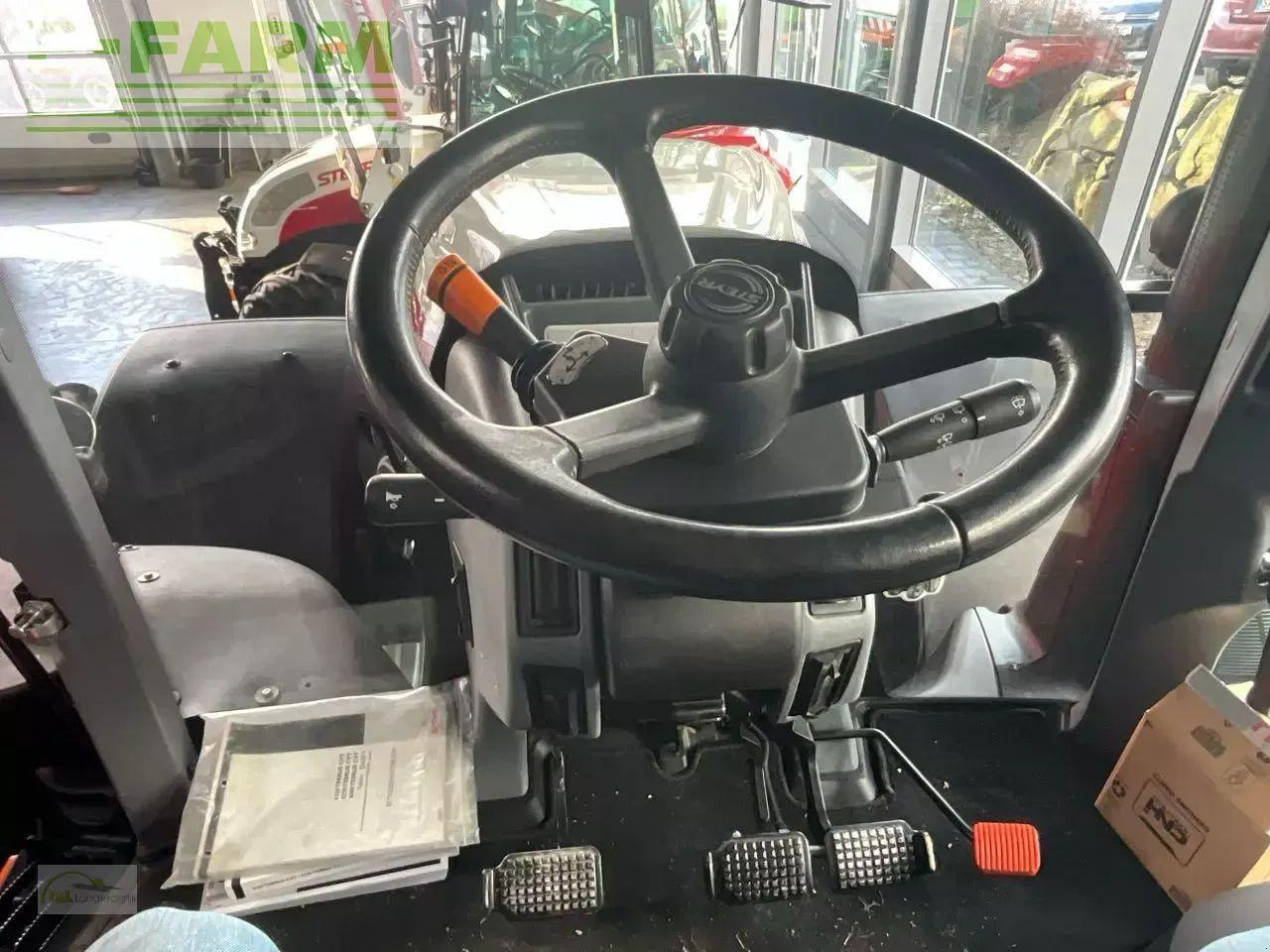 Steyr terrus 6300 cvt CVT - טרקטור חקלאי: תמונה 5 Steyr terrus 6300 cvt CVT - טרקטור חקלאי: תמונה 5