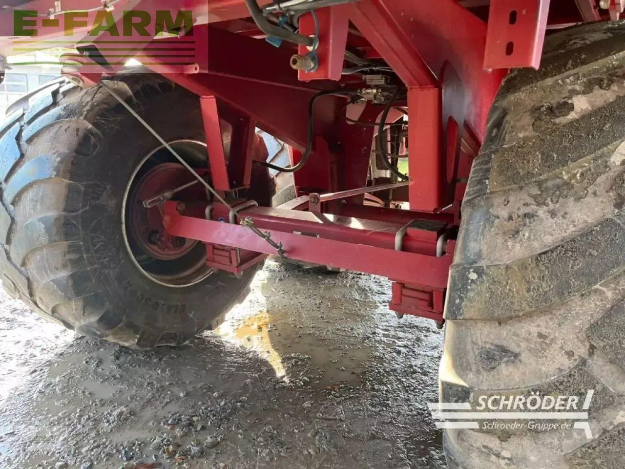 Strautmann giga vitesse cfs 4002 do - עגלת טעינה עצמית: תמונה 4 Strautmann giga vitesse cfs 4002 do - עגלת טעינה עצמית: תמונה 4