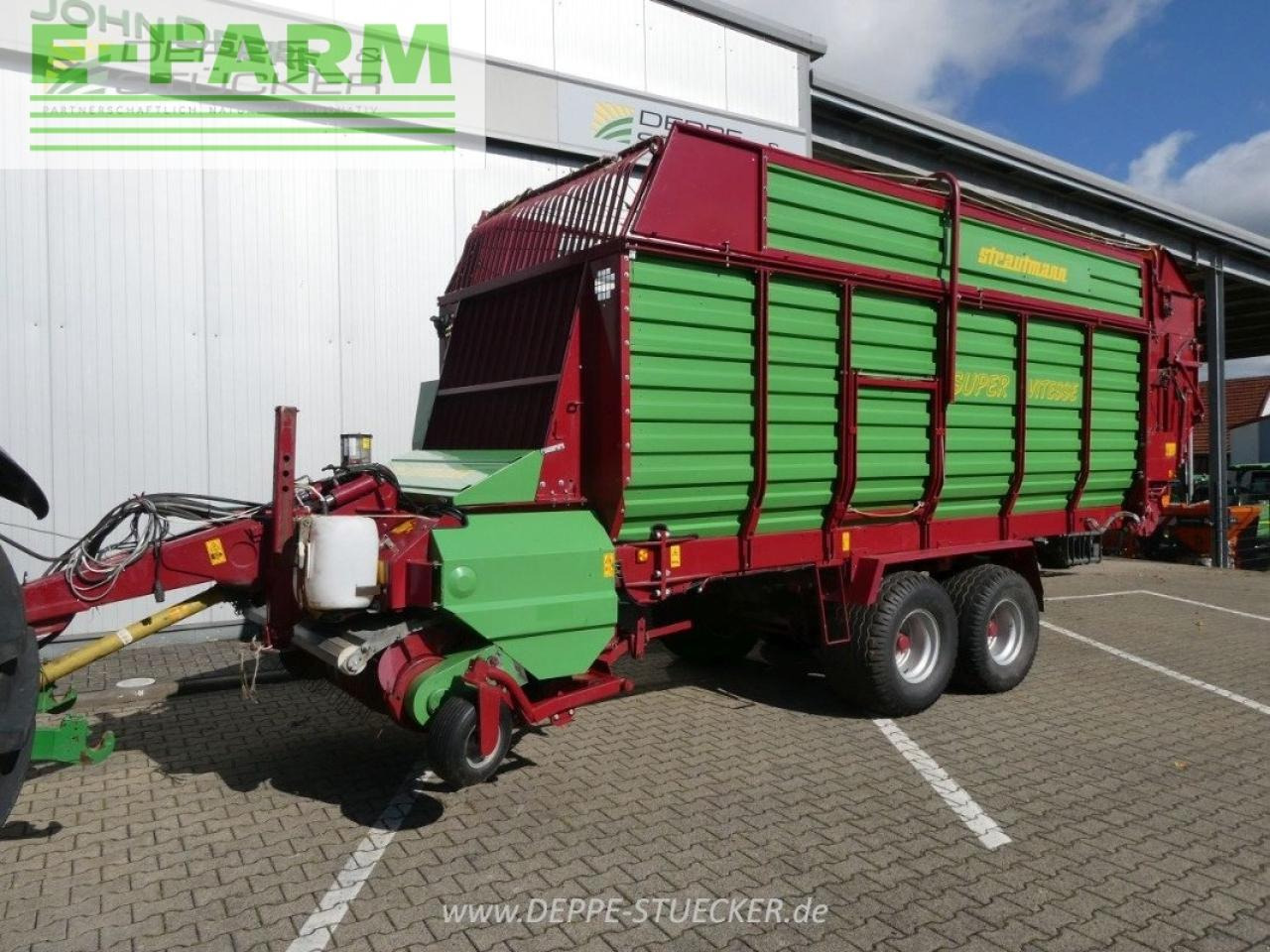 Strautmann super vitesse 2 do - עגלת טעינה עצמית: תמונה 1 Strautmann super vitesse 2 do - עגלת טעינה עצמית: תמונה 1