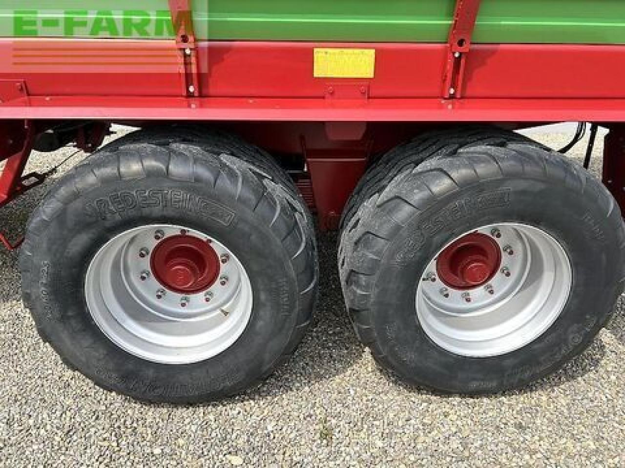 Strautmann super-vitesse 3401 mit einer topausstattung und - מסיר פסולת/ קרון נגרר חקלאי: תמונה 3 Strautmann super-vitesse 3401 mit einer topausstattung und - מסיר פסולת/ קרון נגרר חקלאי: תמונה 3