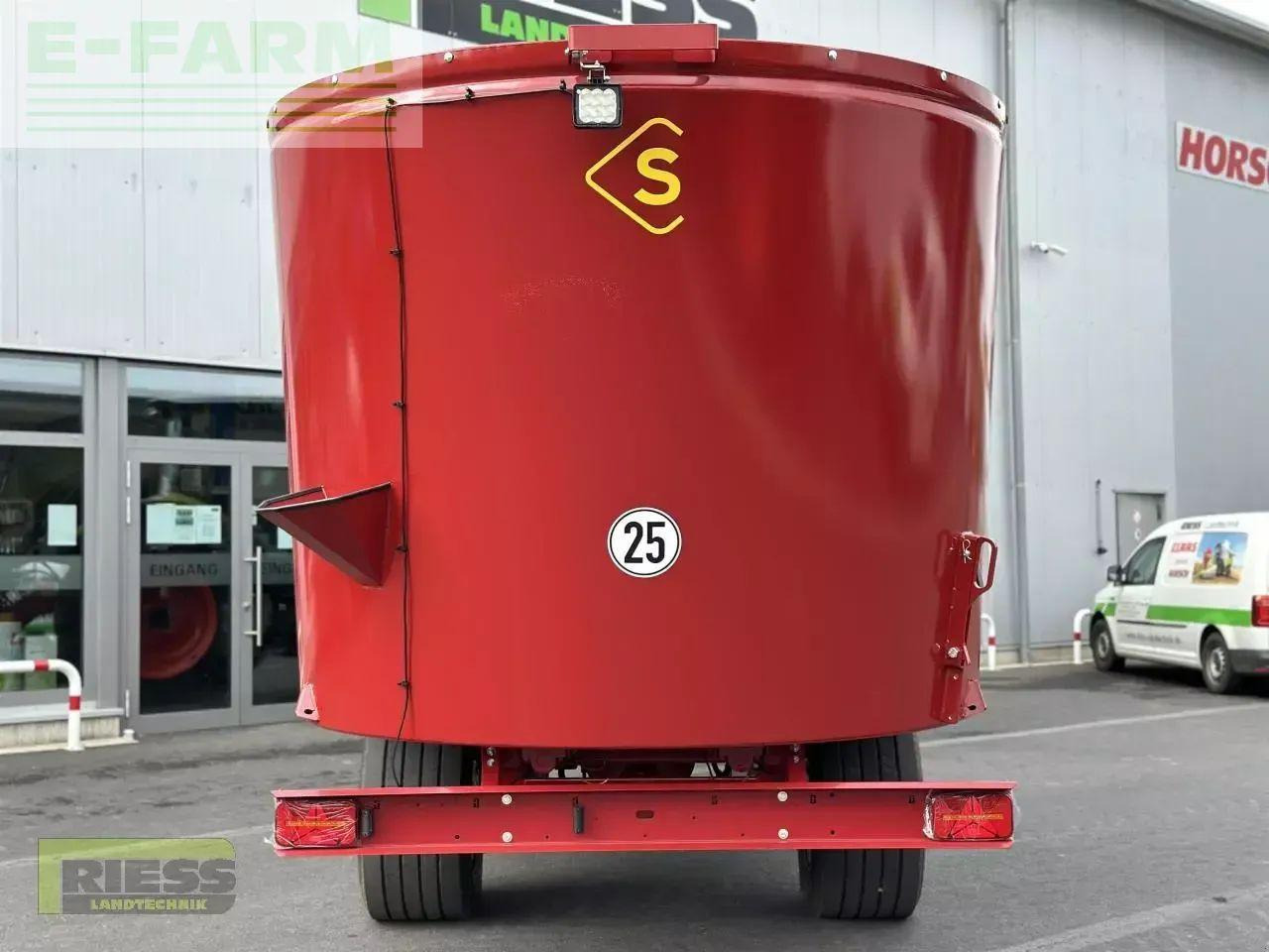 Strautmann verti-mix 2401 double - ציוד לבעלי חיים: תמונה 3 Strautmann verti-mix 2401 double - ציוד לבעלי חיים: תמונה 3