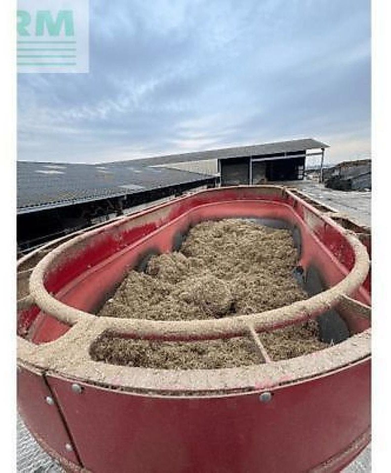 Strautmann verti mix 2401 - ציוד לבעלי חיים: תמונה 4 Strautmann verti mix 2401 - ציוד לבעלי חיים: תמונה 4