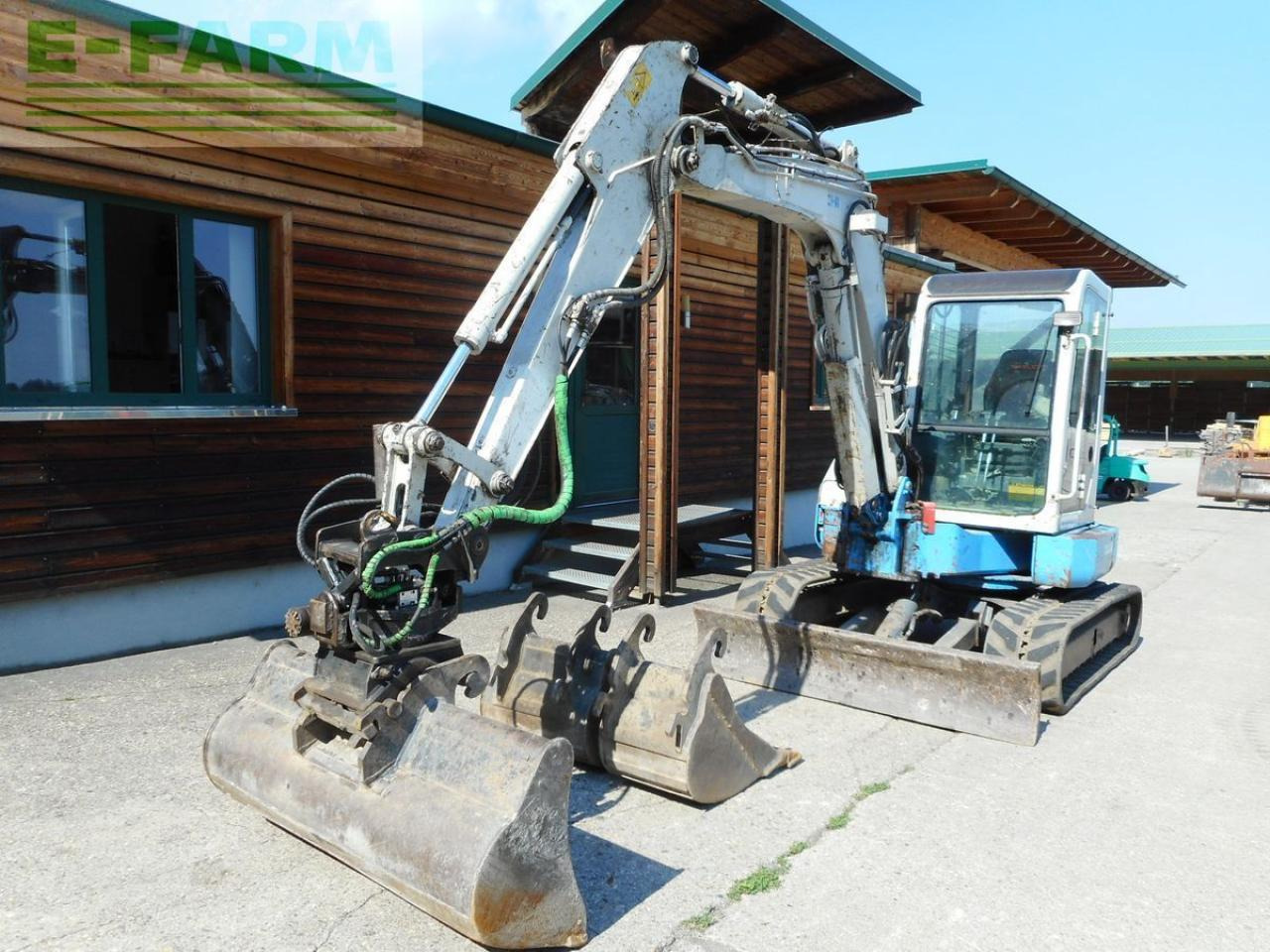 Takeuchi tb 153fr ( 5.650kg ) rototilt +ähnlich powertilt - מיני מחפר: תמונה 2 Takeuchi tb 153fr ( 5.650kg ) rototilt +ähnlich powertilt - מיני מחפר: תמונה 2