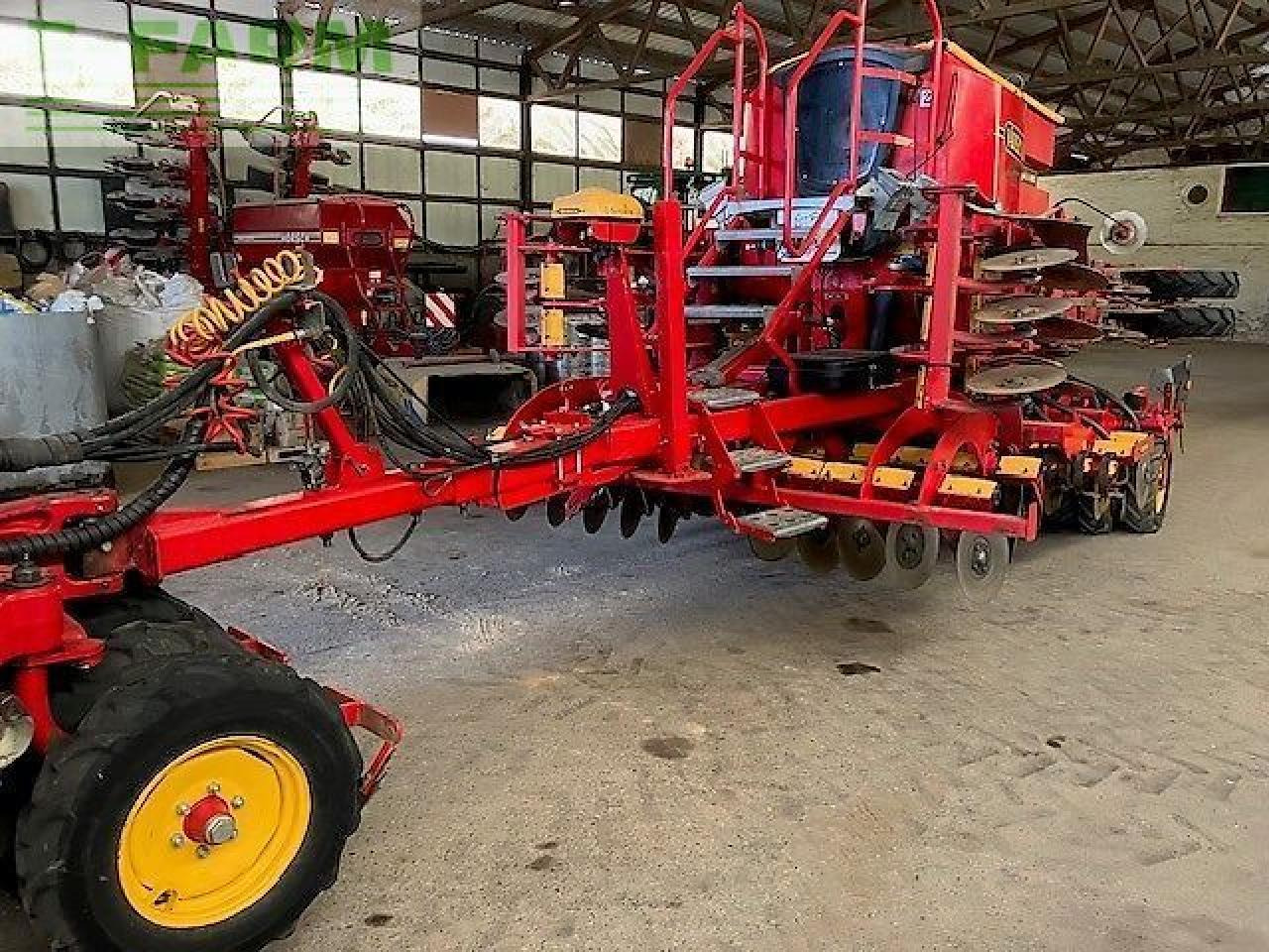 Väderstad rapid 400 s - מקדחת זרעים: תמונה 1 Väderstad rapid 400 s - מקדחת זרעים: תמונה 1