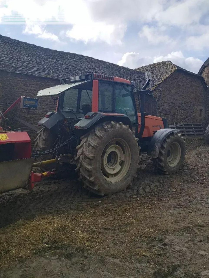 טרקטור חקלאי Valtra 8050 hitech HiTech: תמונה 7 טרקטור חקלאי Valtra 8050 hitech HiTech: תמונה 7