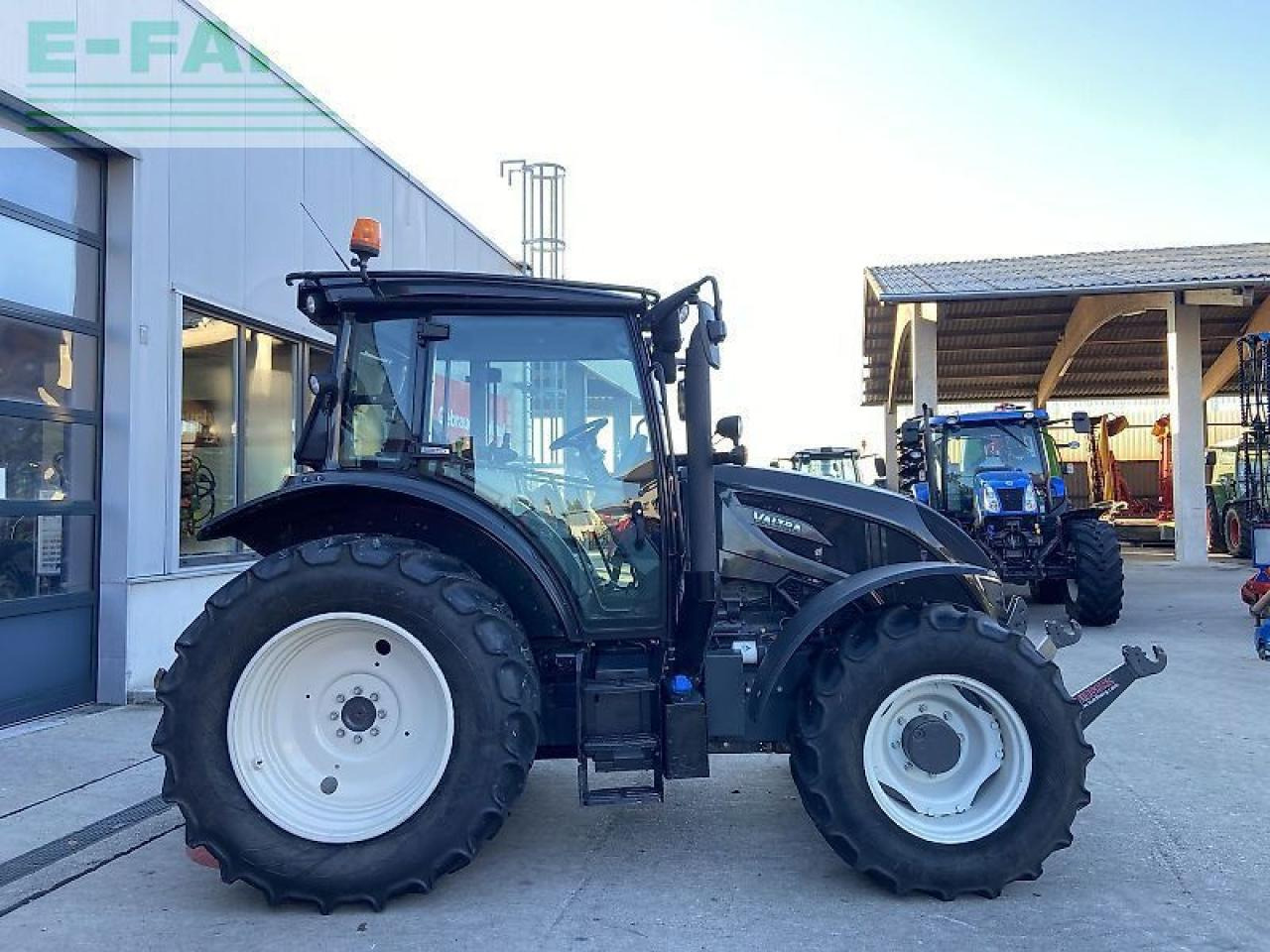 Valtra a 114 - טרקטור חקלאי: תמונה 4 Valtra a 114 - טרקטור חקלאי: תמונה 4