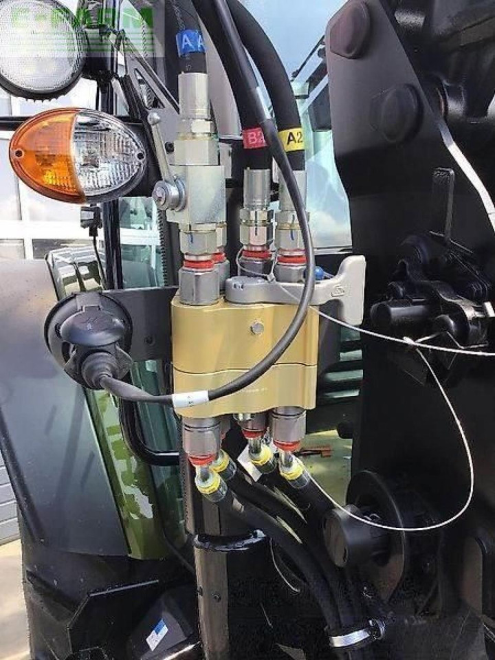 טרקטור חקלאי Valtra a115 mh4: תמונה 8