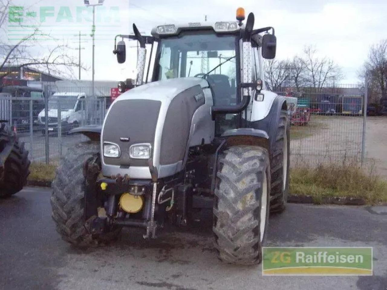 Valtra gebr. allradschlepper m 130 - טרקטור חקלאי: תמונה 1 Valtra gebr. allradschlepper m 130 - טרקטור חקלאי: תמונה 1