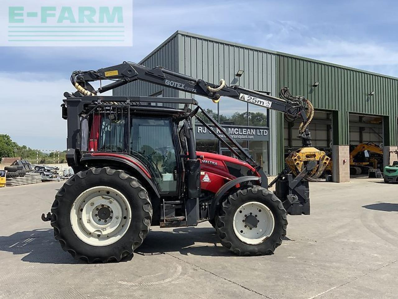 Valtra n123 hi tech tractor with roof mounted botex 560tl crane (st23285) - טרקטור חקלאי: תמונה 2 Valtra n123 hi tech tractor with roof mounted botex 560tl crane (st23285) - טרקטור חקלאי: תמונה 2