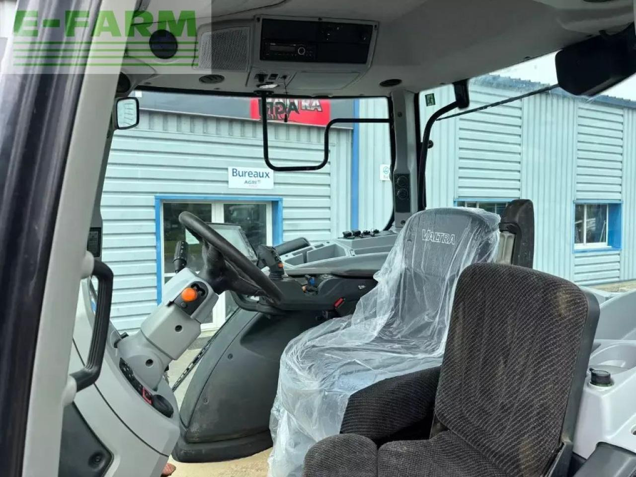 Valtra n134d - טרקטור חקלאי: תמונה 5 Valtra n134d - טרקטור חקלאי: תמונה 5