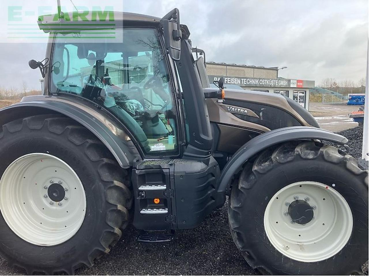 Valtra n175a - טרקטור חקלאי: תמונה 2 Valtra n175a - טרקטור חקלאי: תמונה 2