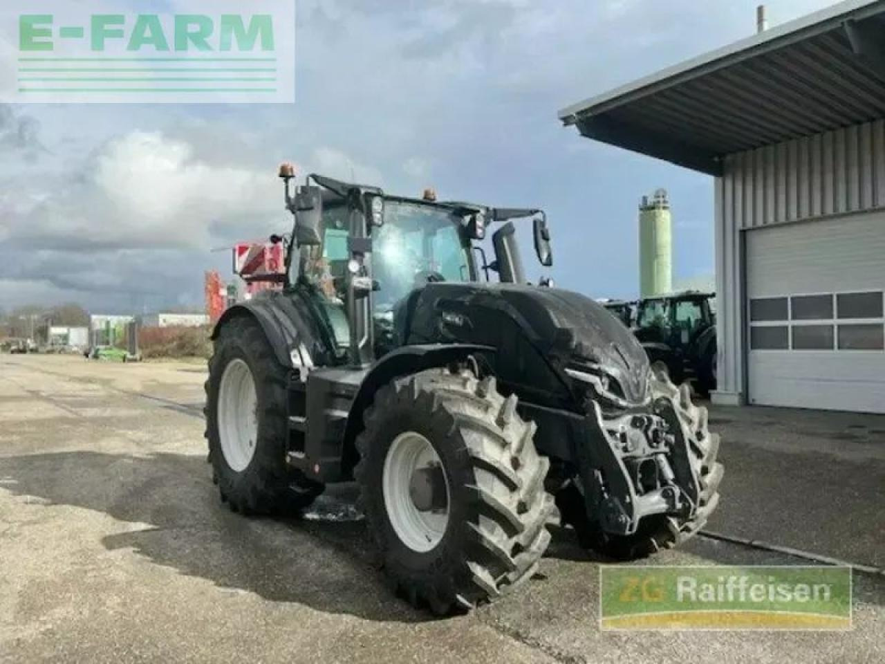 Valtra q245 - טרקטור חקלאי: תמונה 1 Valtra q245 - טרקטור חקלאי: תמונה 1