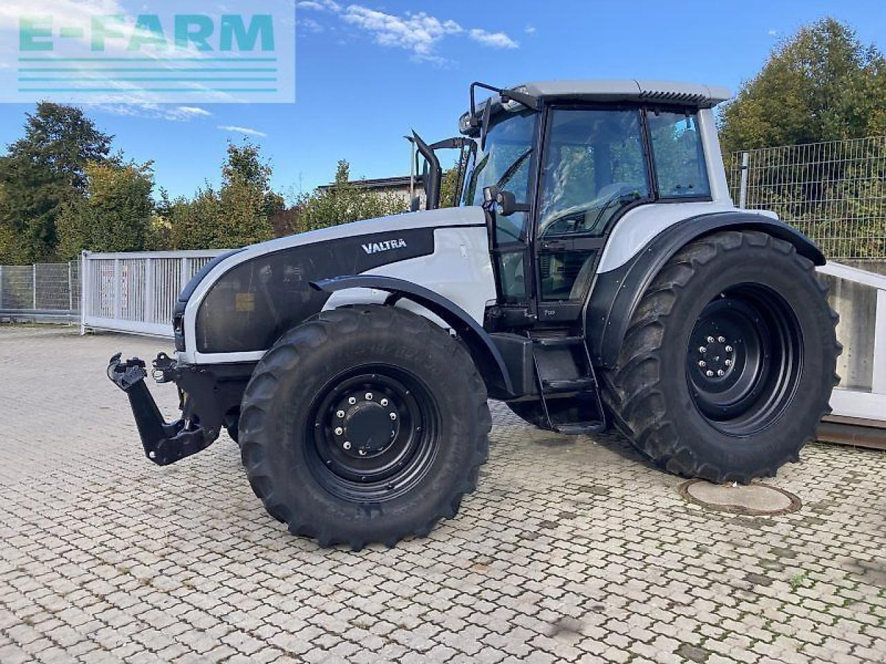 Valtra t170 - טרקטור חקלאי: תמונה 1 Valtra t170 - טרקטור חקלאי: תמונה 1
