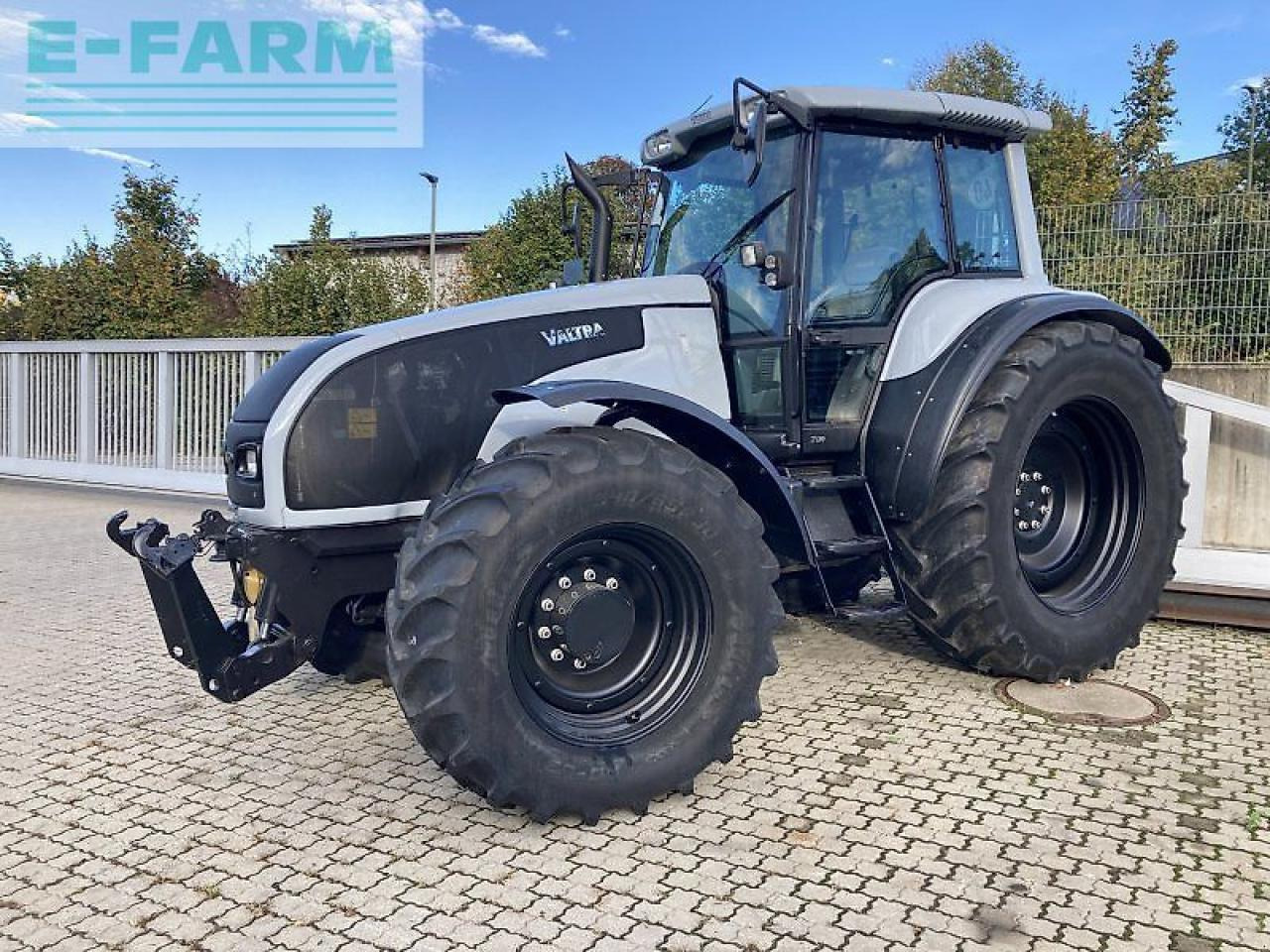 Valtra t170 - טרקטור חקלאי: תמונה 2 Valtra t170 - טרקטור חקלאי: תמונה 2