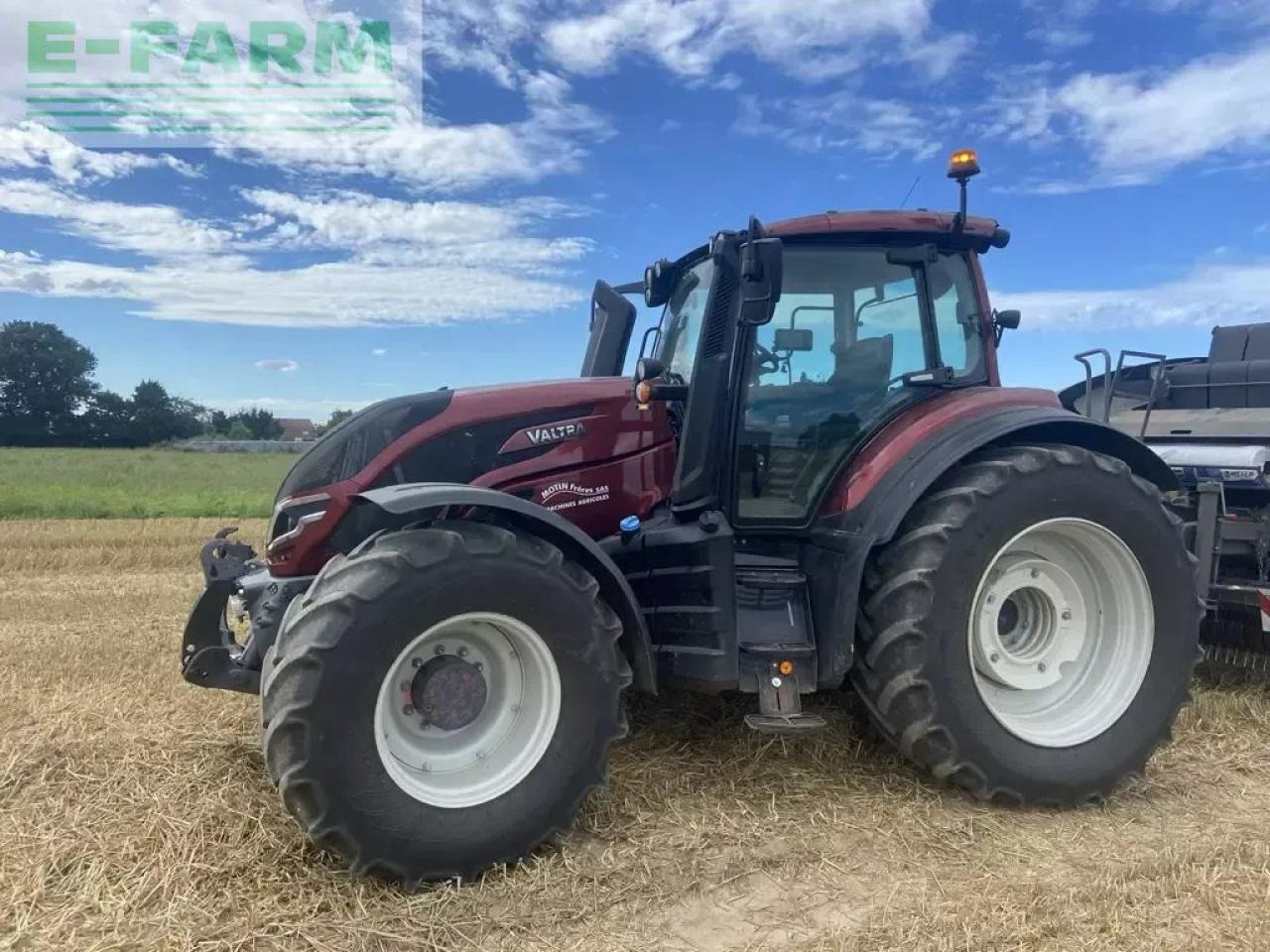 Valtra t255 - טרקטור חקלאי: תמונה 1 Valtra t255 - טרקטור חקלאי: תמונה 1