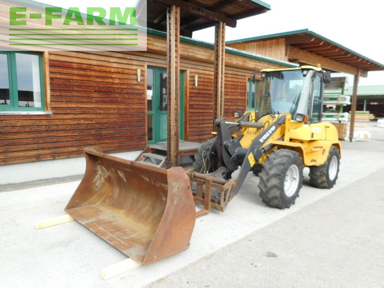 Volvo l35b-z/s ( 6.650kg ) - מיני מחפר: תמונה 2 Volvo l35b-z/s ( 6.650kg ) - מיני מחפר: תמונה 2