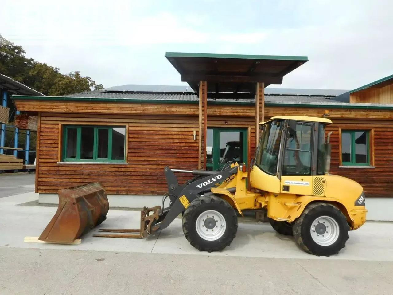 Volvo l35b-z/s ( 6.650kg ) - מיני מחפר: תמונה 1 Volvo l35b-z/s ( 6.650kg ) - מיני מחפר: תמונה 1