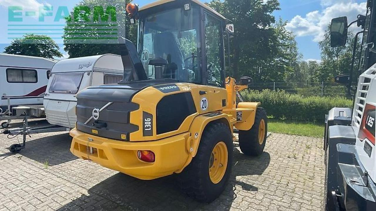 Volvo volvo l 30 - מיני מחפר: תמונה 3 Volvo volvo l 30 - מיני מחפר: תמונה 3