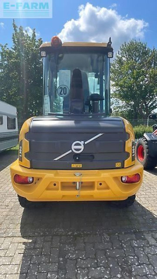 Volvo volvo l 30 - מיני מחפר: תמונה 4 Volvo volvo l 30 - מיני מחפר: תמונה 4